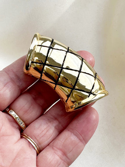 Grote vergulde sjaalring