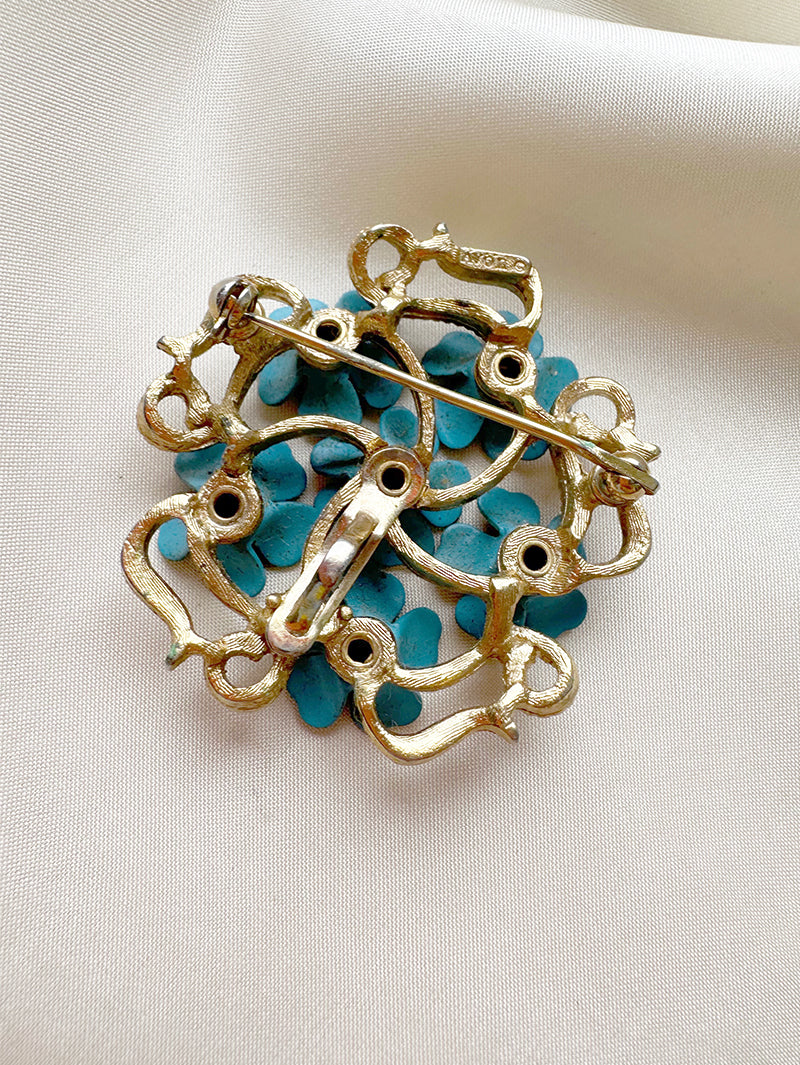Designer broche/kettinghanger met vergeetmenietjes