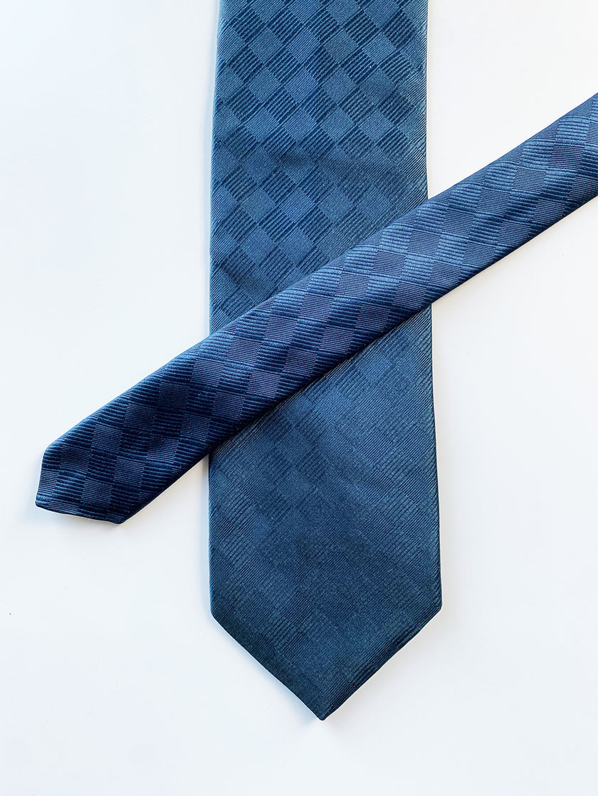 Donkerblauwe zijden stropdas