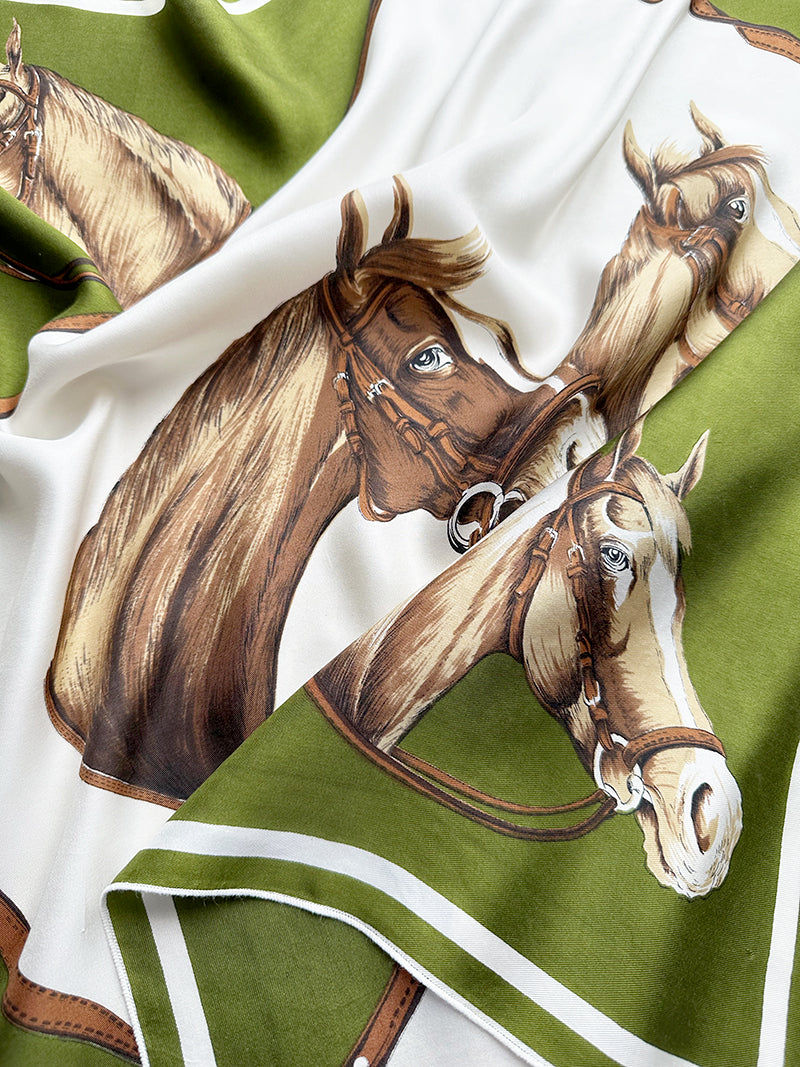 Zijden sjaal met paarden