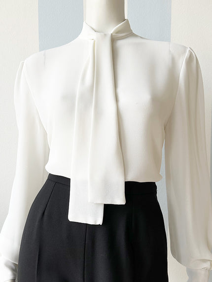 Off-white strikblouse