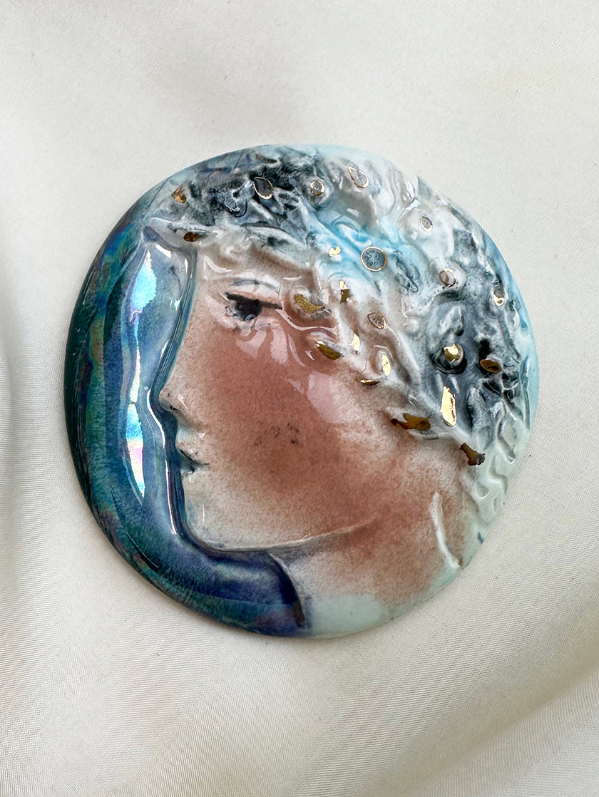 Broche van keramiek