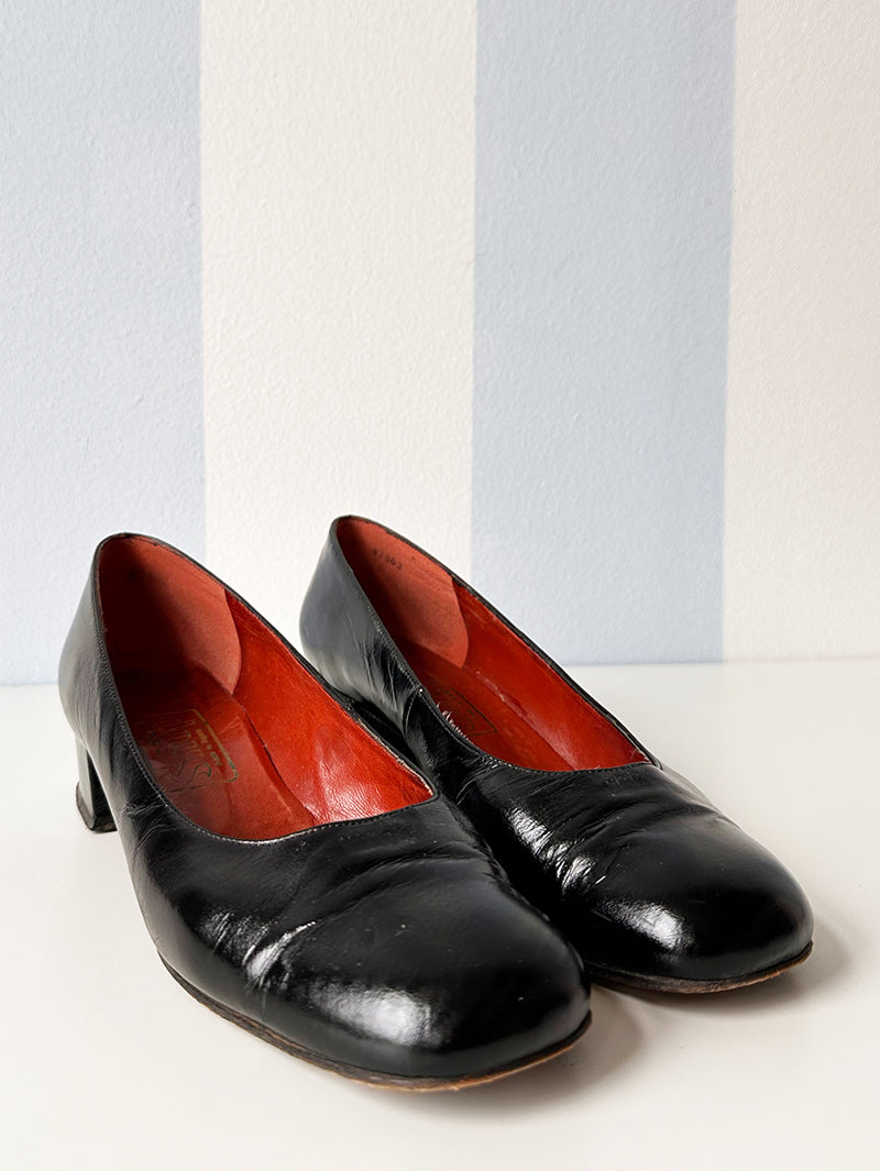 Zwarte lakleren hakschoenen | 39