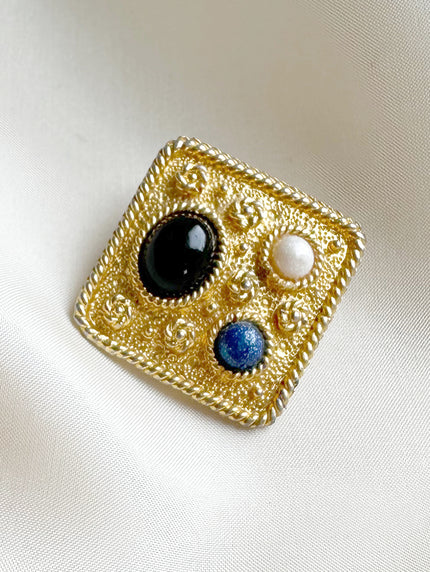 Vierkante broche