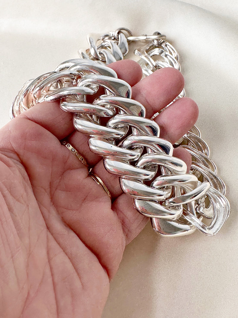 Verzilverde chunky designer choker