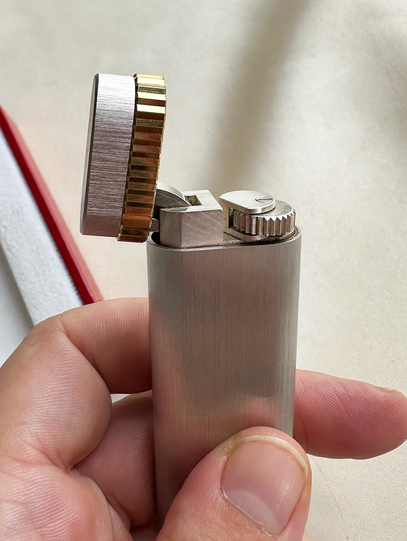 Goud met zilveren designer aansteker