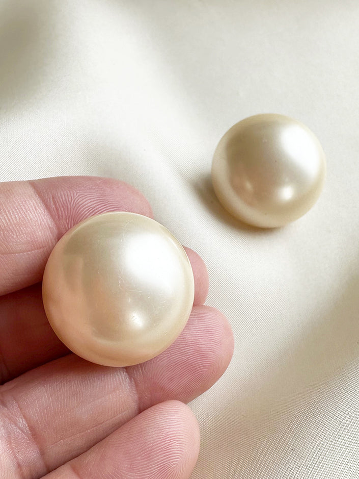 Ronde faux parel clip oorbellen