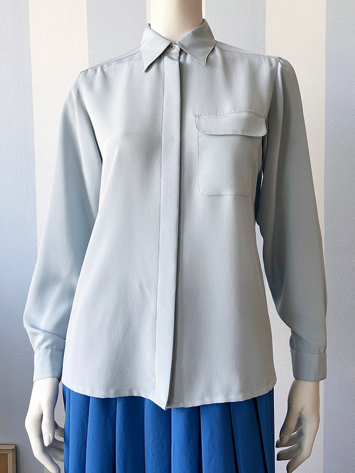 Lichtblauwe blouse