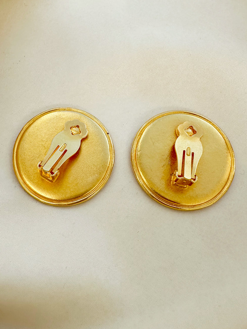 Vergulde sphinx clip oorbellen