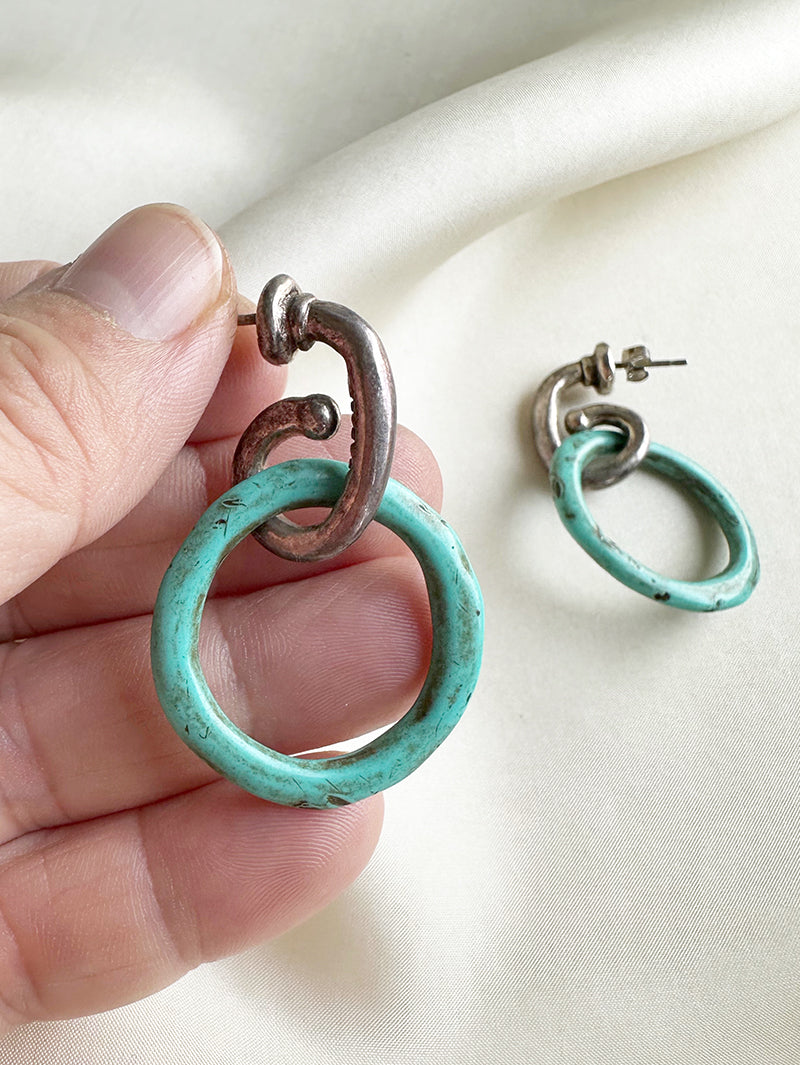 Verzilverde oorstekers