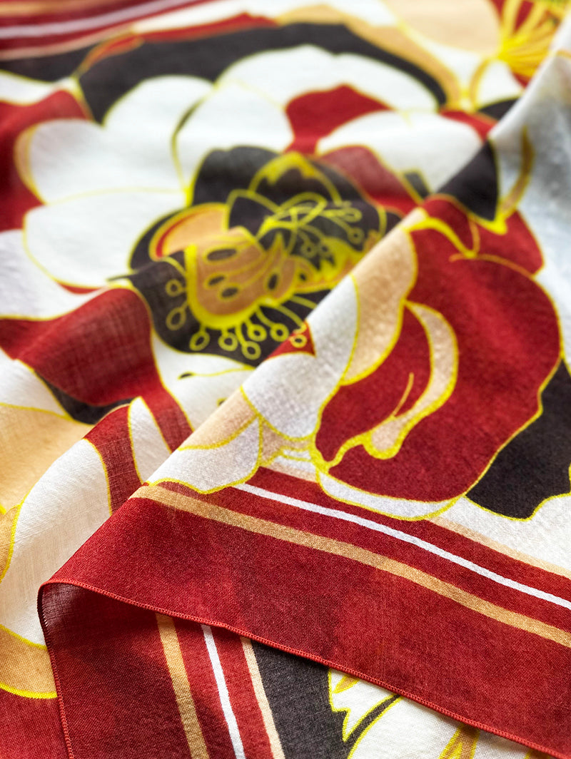 Rood/bruine floral wollen sjaal