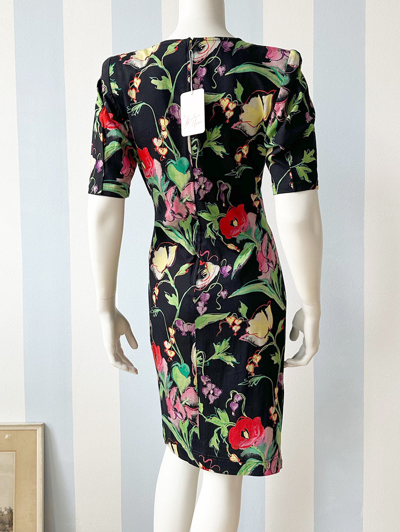 Zwarte floral designer overslagjurk