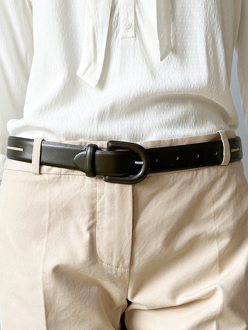 Donkergroene leren ceintuur