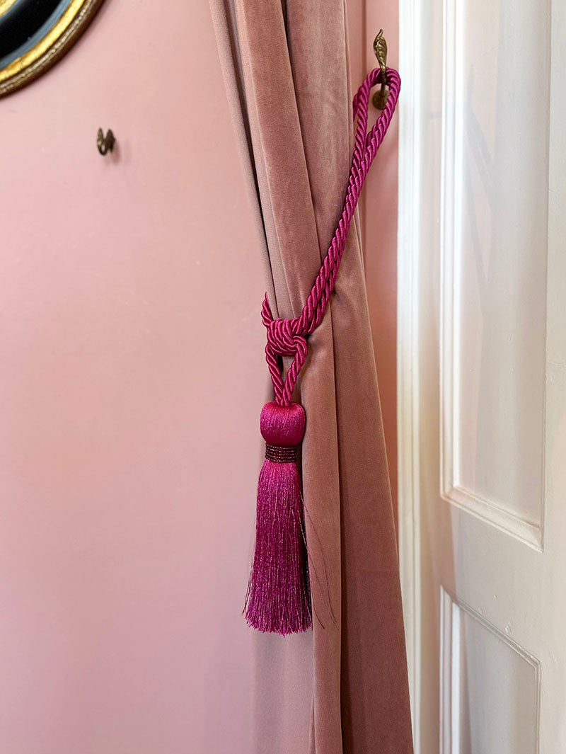 Set (2) fuchsia embrasses