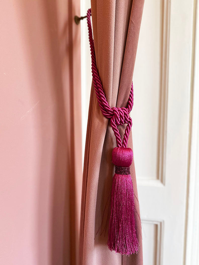 Set (2) fuchsia embrasses