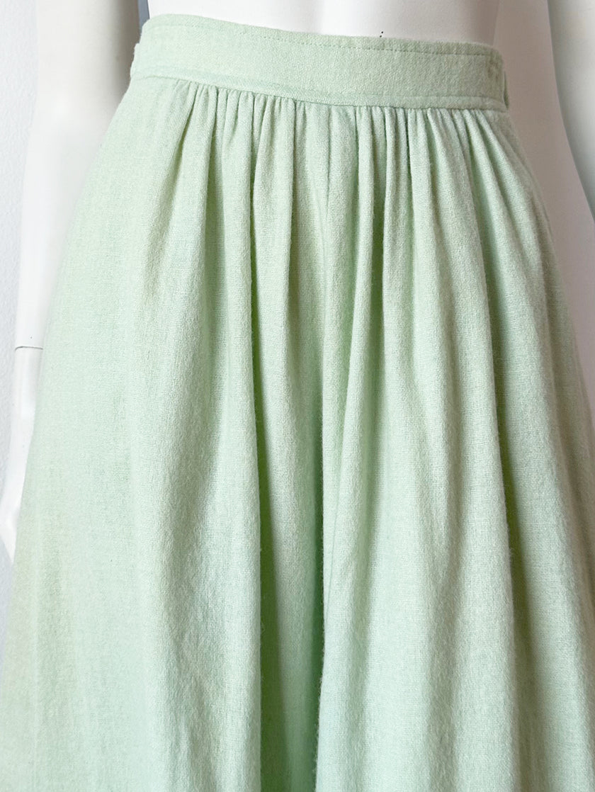 Lichtgroene wollen rok