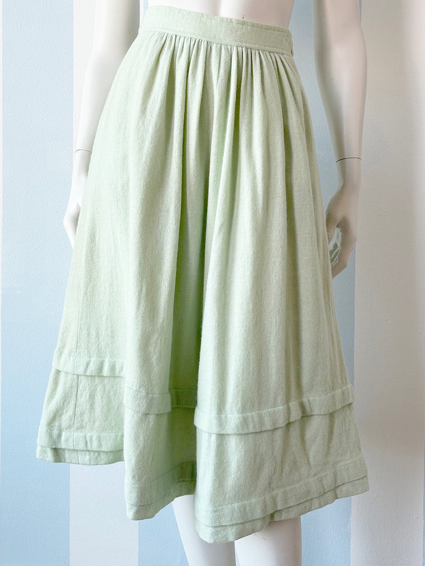 Lichtgroene wollen rok