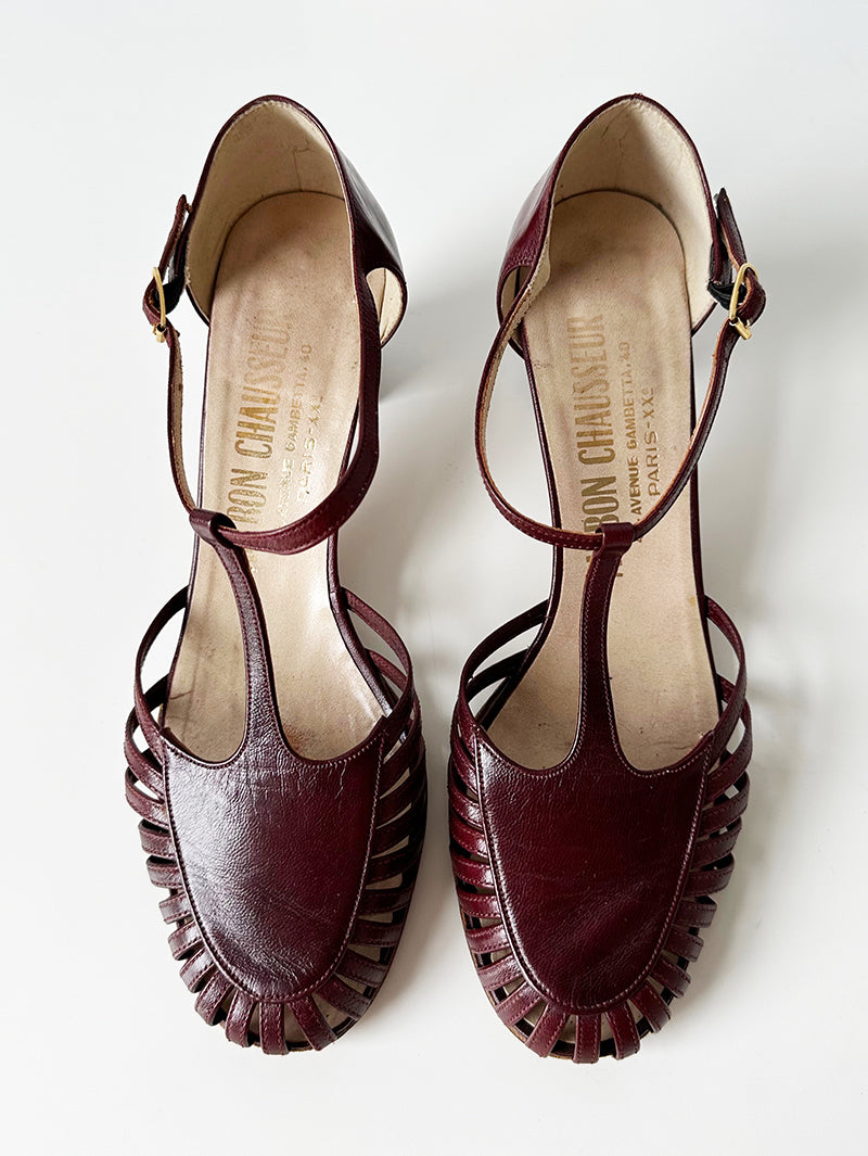Bordeauxrode vintage leren pumps