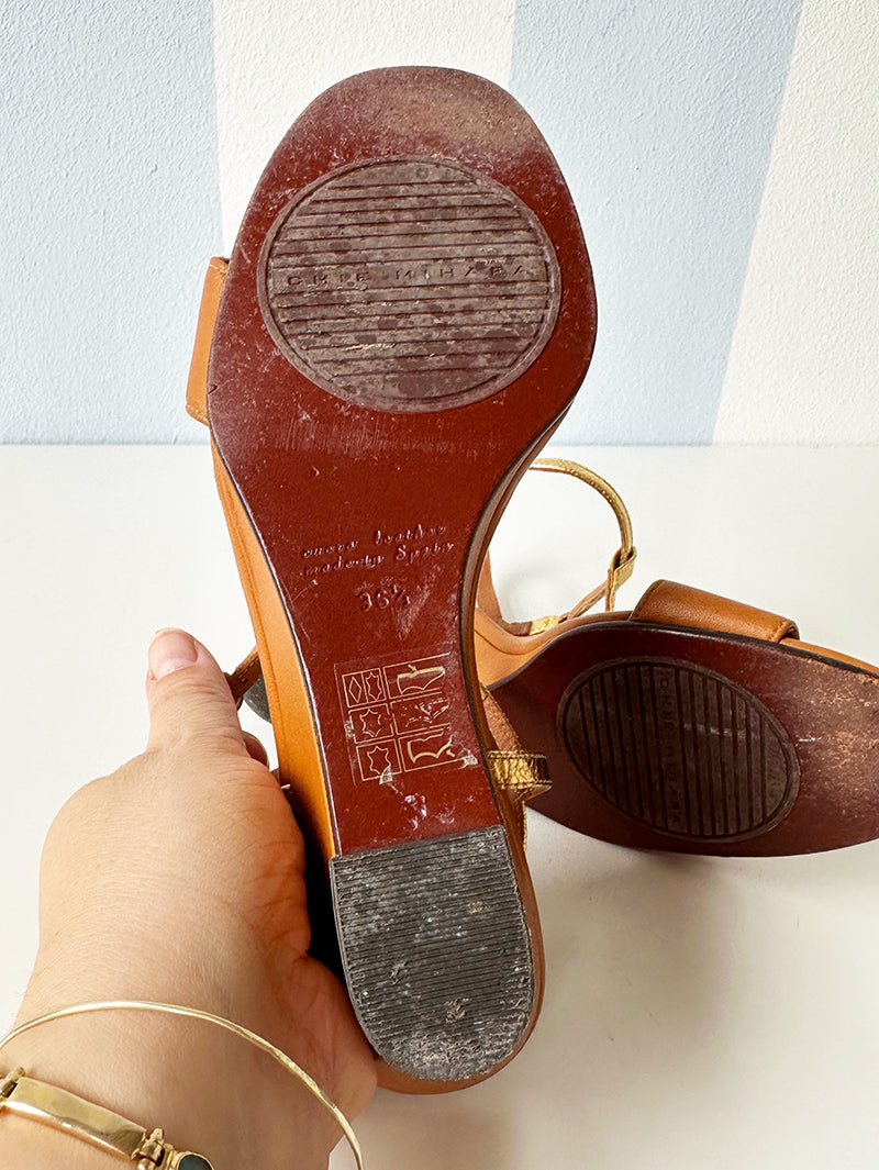 Goud/bruine leren wedges | 36,5