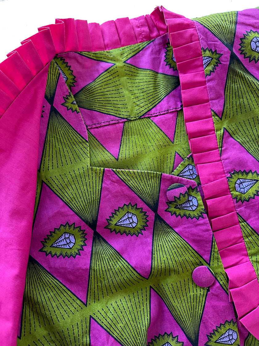 Batik peplumtop met diamanten