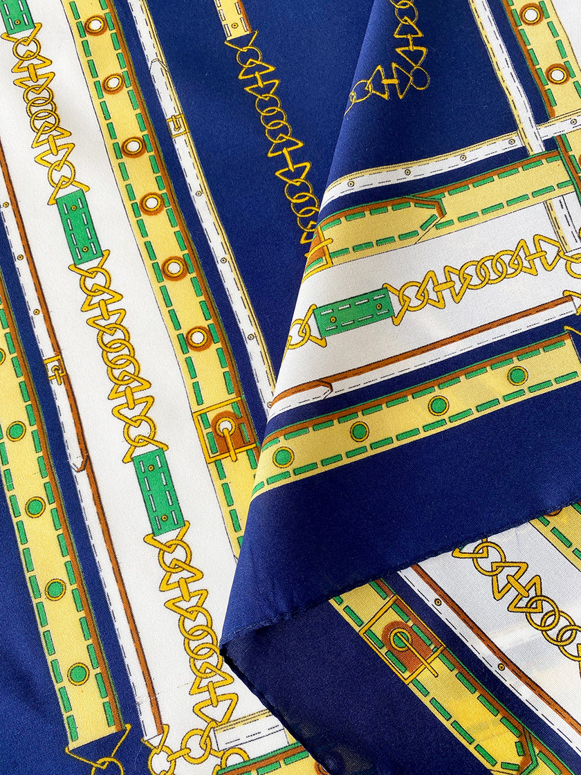 Vierkante sjaal met kettingen dessin