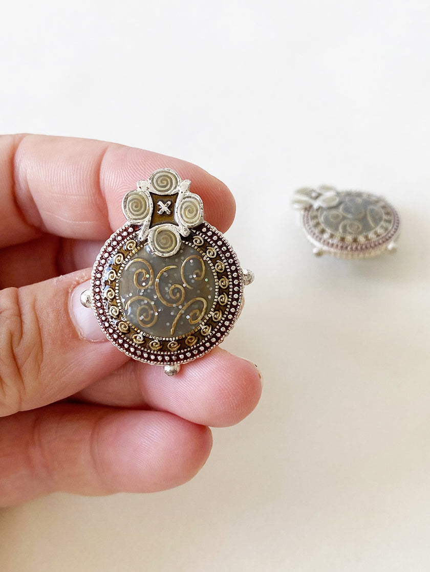 Geëmailleerde clip oorbellen