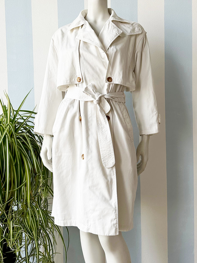 Witte katoenen trenchcoat