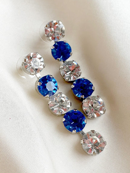 Blauw/witte strass oorstekers