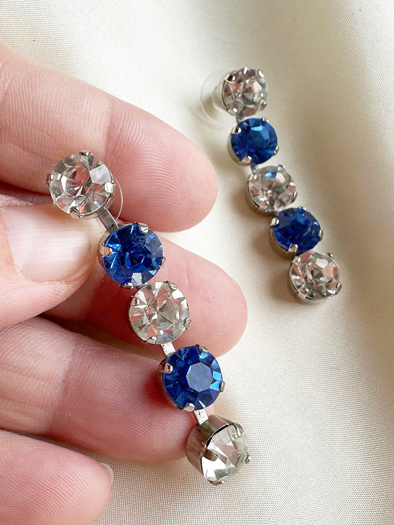 Blauw/witte strass oorstekers