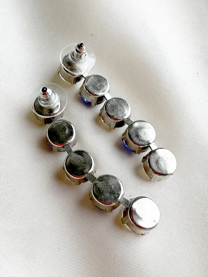 Blauw/witte strass oorstekers