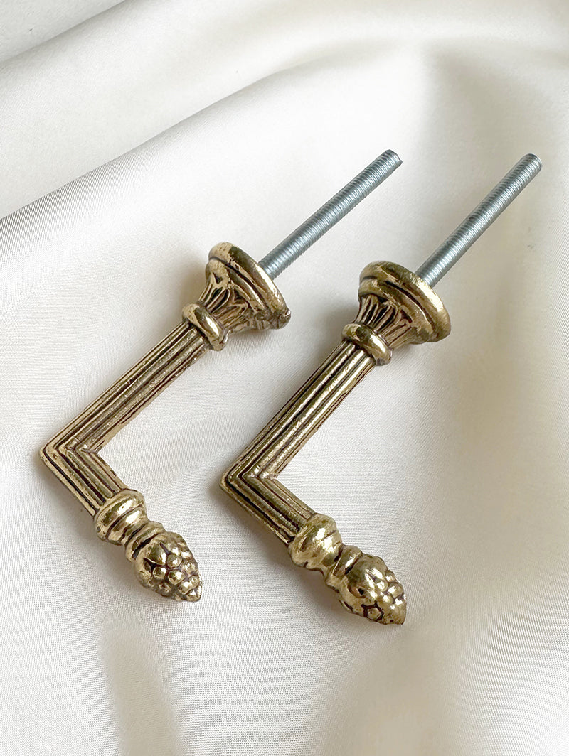 2 Vintage messing embrasse haken