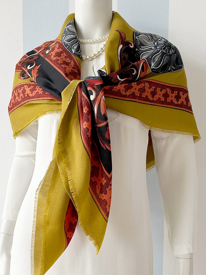 Grote sjaal met baroque dessin