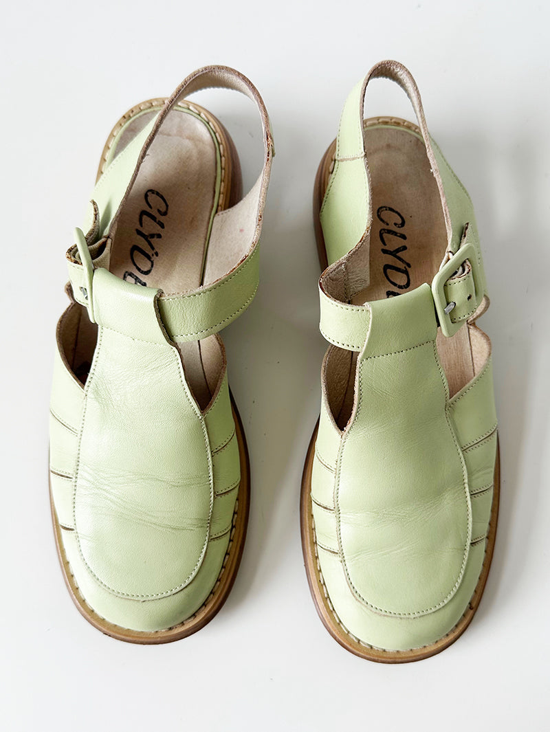 Lichtgroene leren sandalen | 37