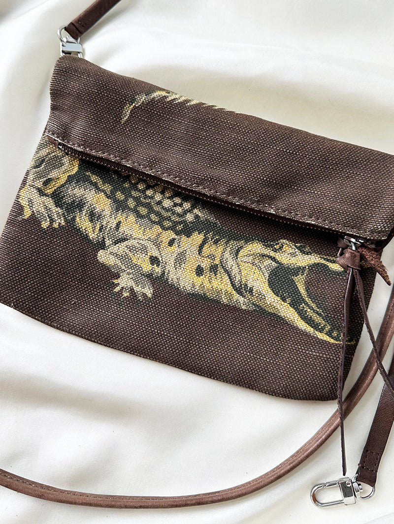 Schoudertasje met krokodil