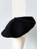 Zwarte wollen baret