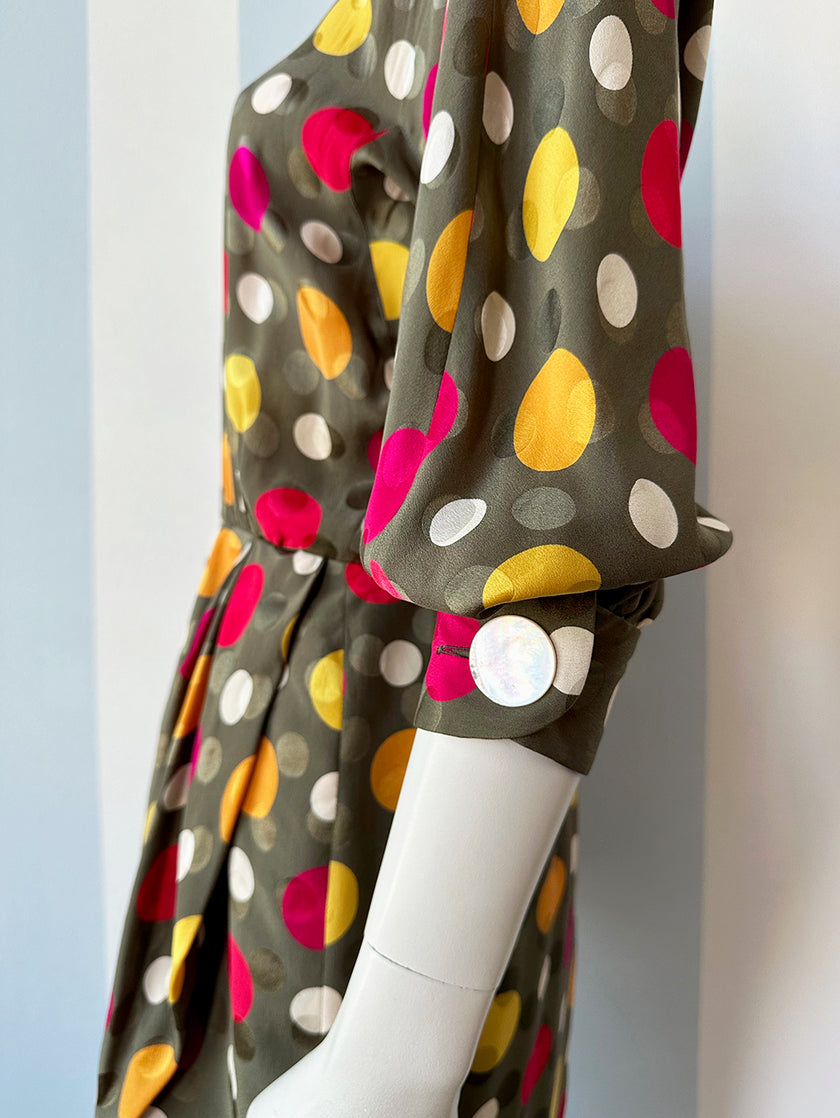 Zijden polkadot jurk