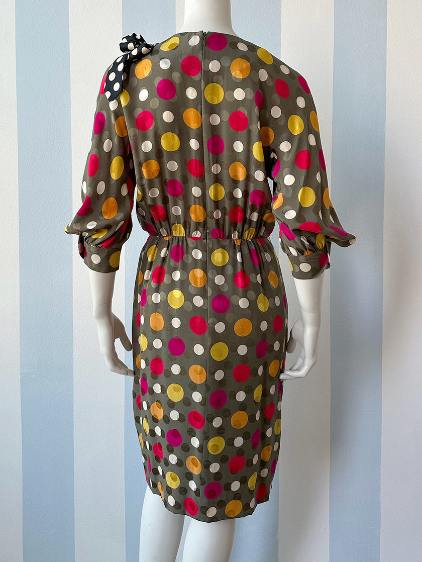 Zijden polkadot jurk