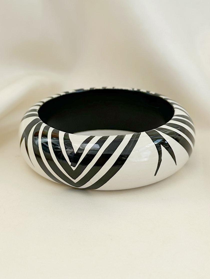 Zwart/witte houten bangle
