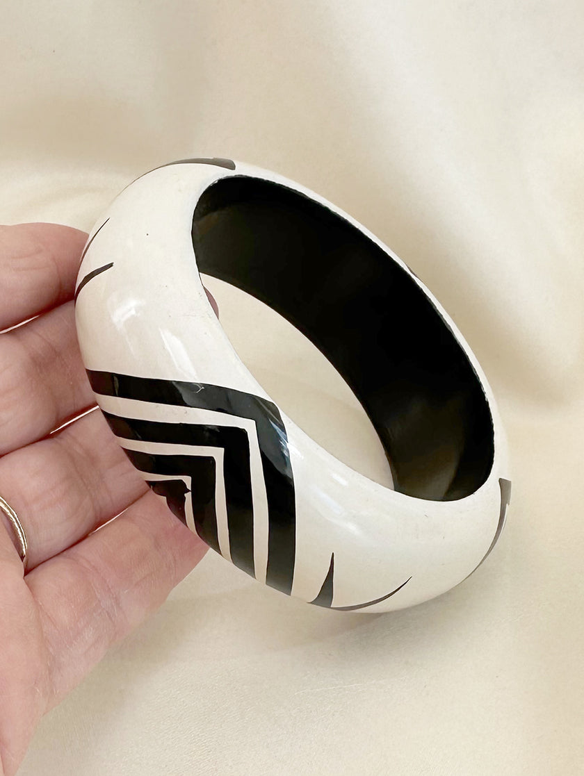 Zwart/witte houten bangle