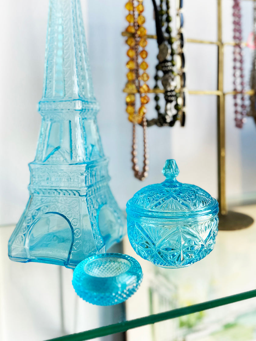 Blauwe glazen bonbonnière