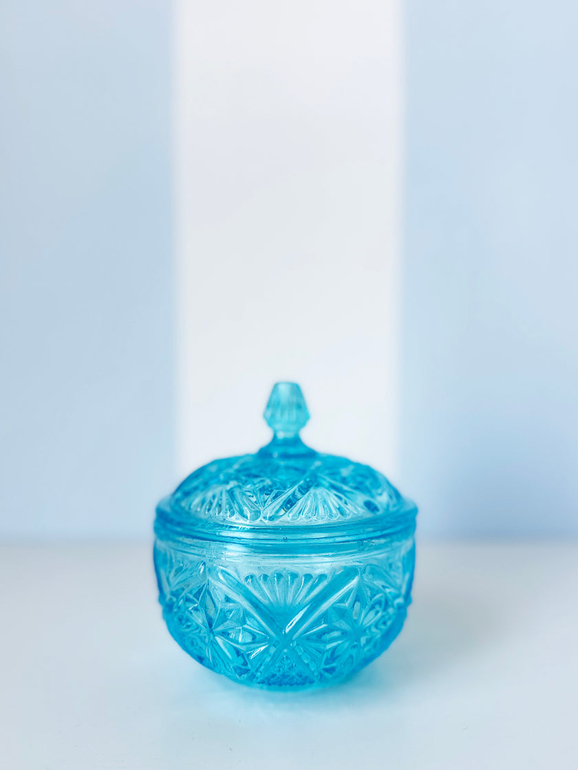 Blauwe glazen bonbonnière