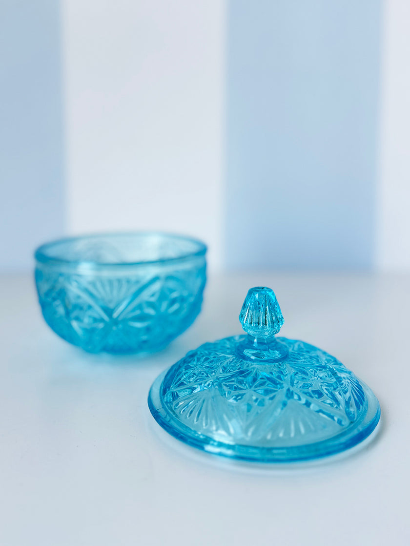 Blauwe glazen bonbonnière