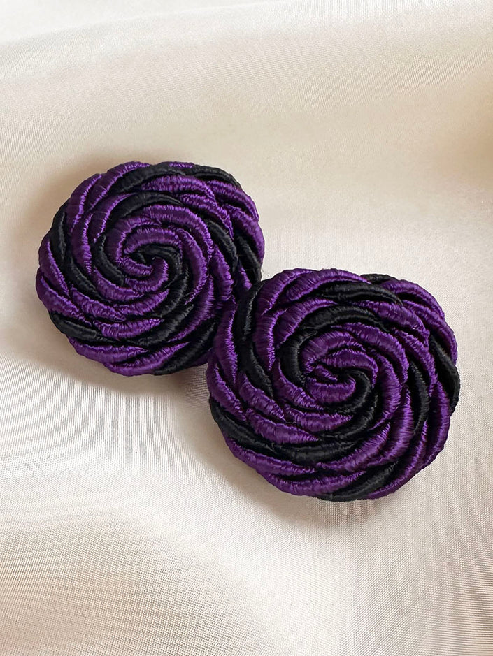 Passementerie clip oorbellen