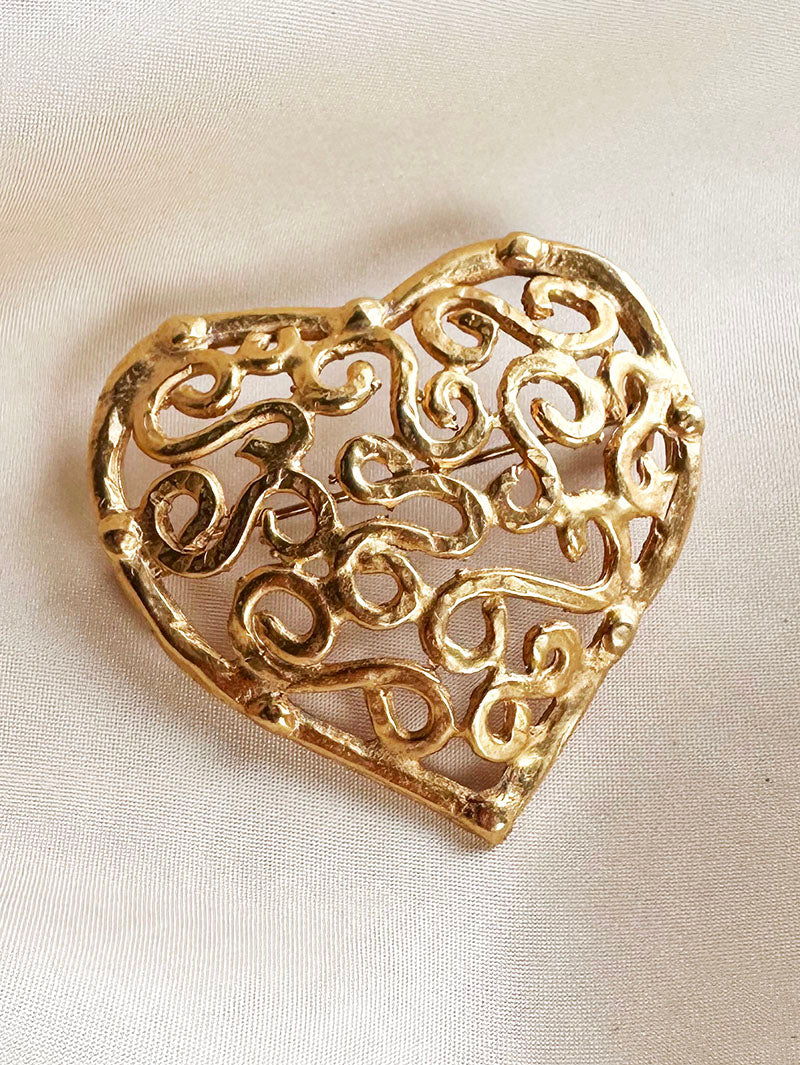 Matgouden hart broche