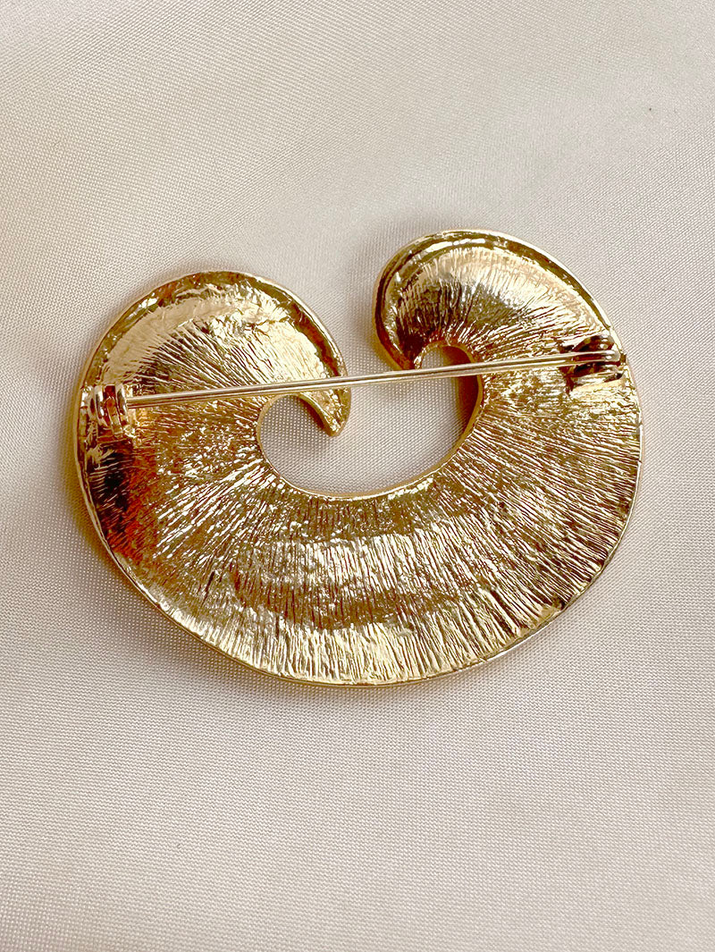 Matgouden broche