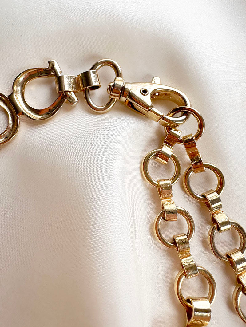 Gouden metalen ceintuur