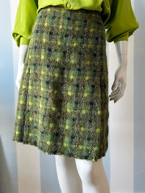 Groen bouclé plooirokje