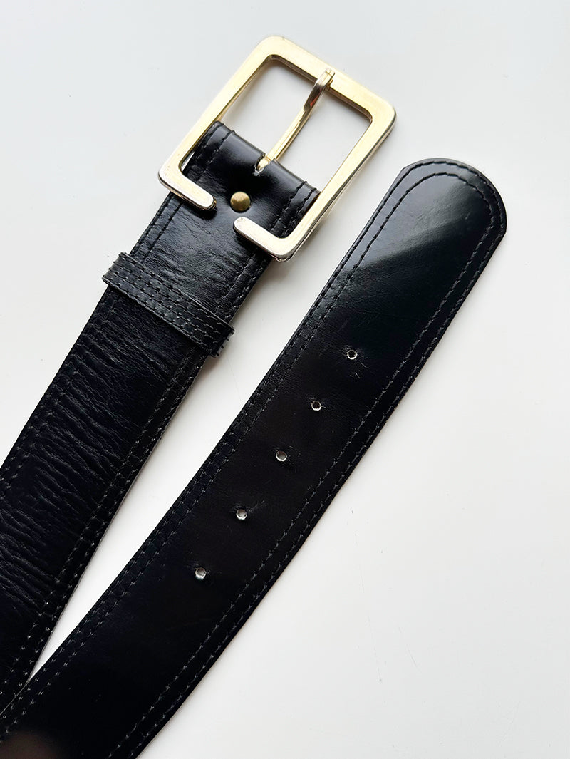 Zwarte leren ceintuur