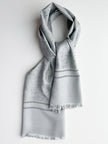Zilver/grijze lange sjaal
