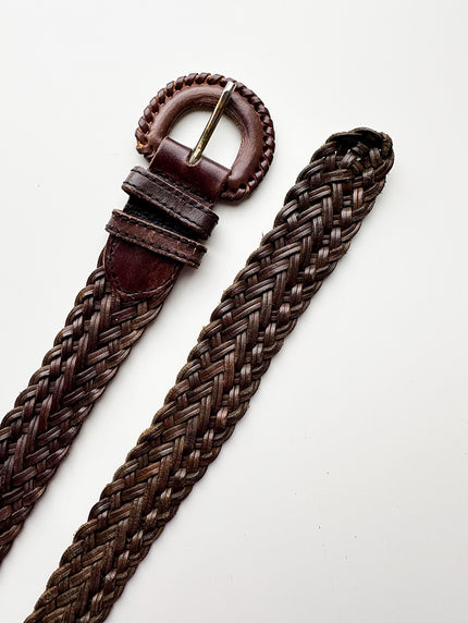 Bruine gevlochten riem